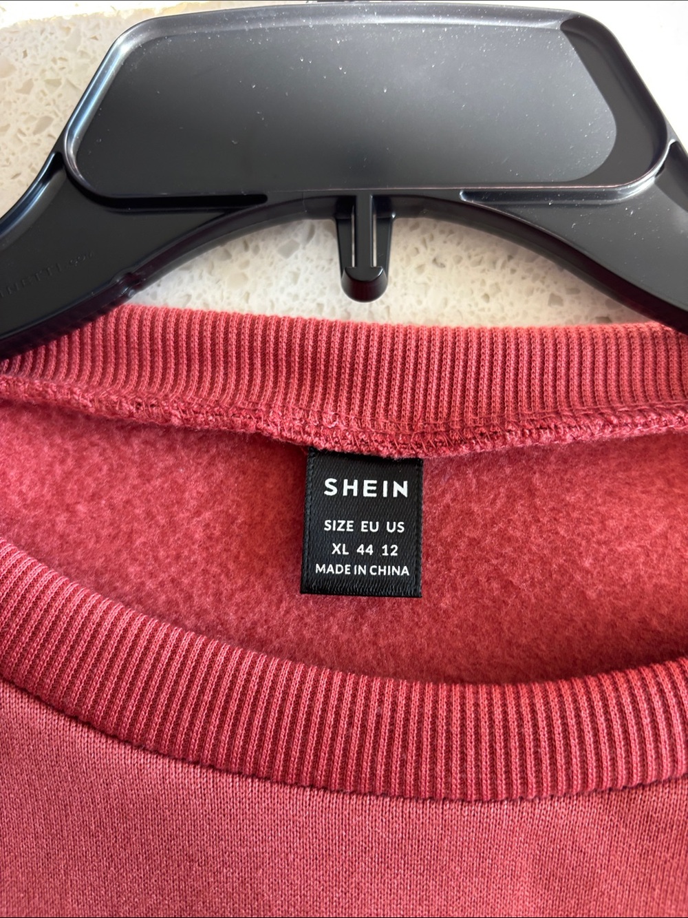 SHEIN Rust Red "always cold." Graphic Sweatshirt - New w/o Tags - Picture 3 of 4